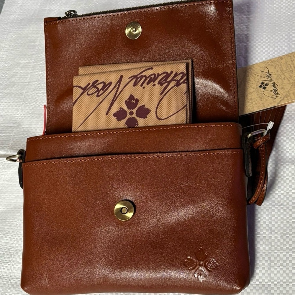 Patricia Nash Corfu Crossbody
Heritage Leather Bag - Picture 3 of 7